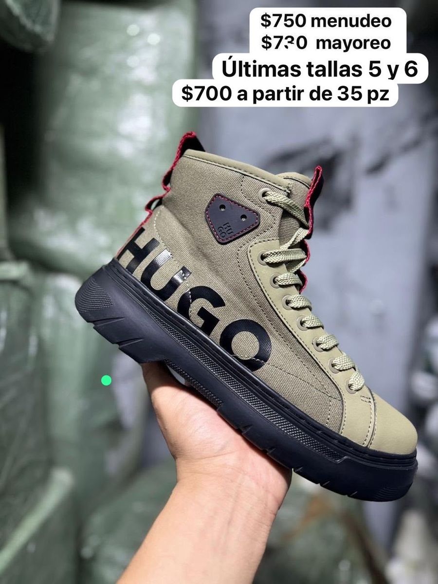 Bota Hugo caqui vista de lado
